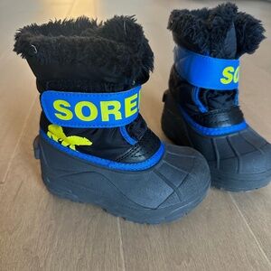Sorel snow boots kids size 8